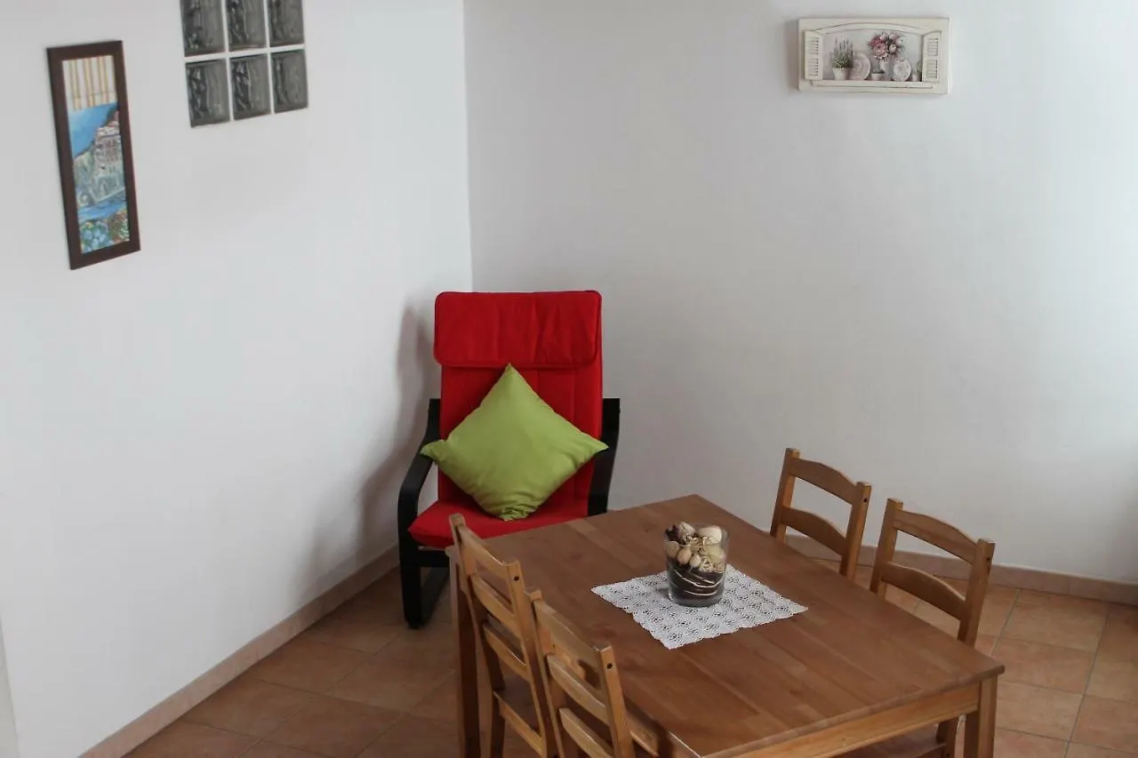 קרוגטה Le Camere Di Aladino לינה וארוחת בוקר