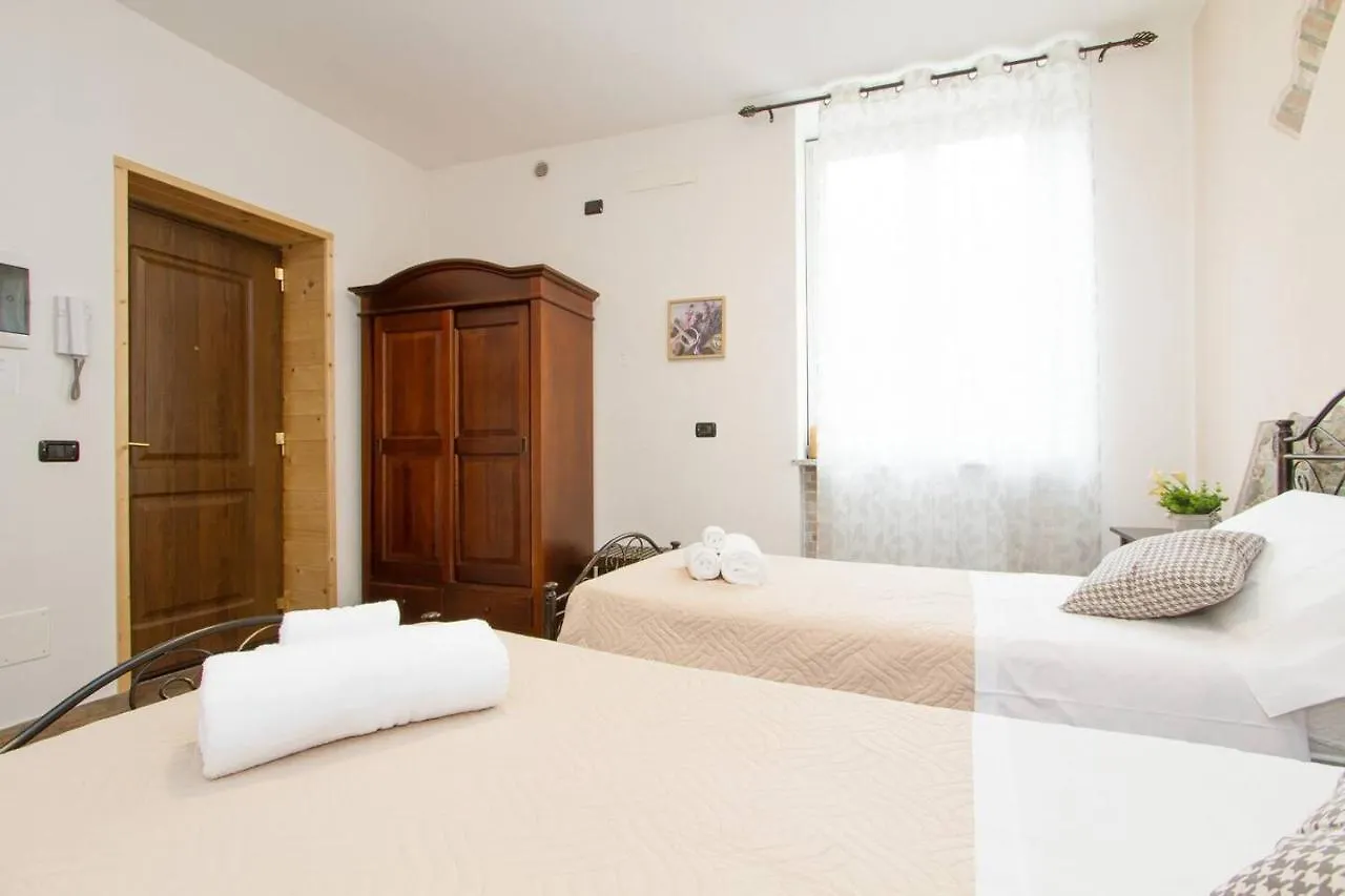 קרוגטה Le Camere Di Aladino 3*,